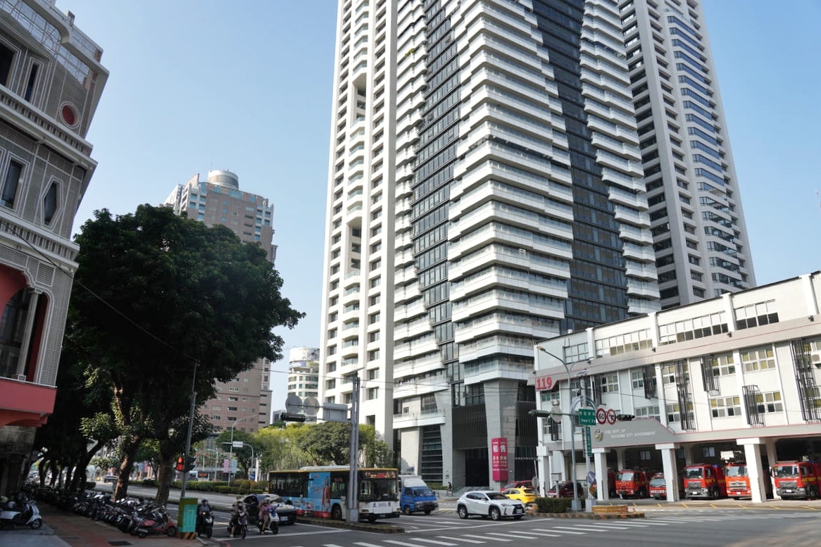 非凡遊學深度諮詢心得，菲律賓遊學資訊費用大解密！包住宿、三餐，沈浸式英文學習，宿霧海景渡假學校 vs 市區機能型學校怎麼選？