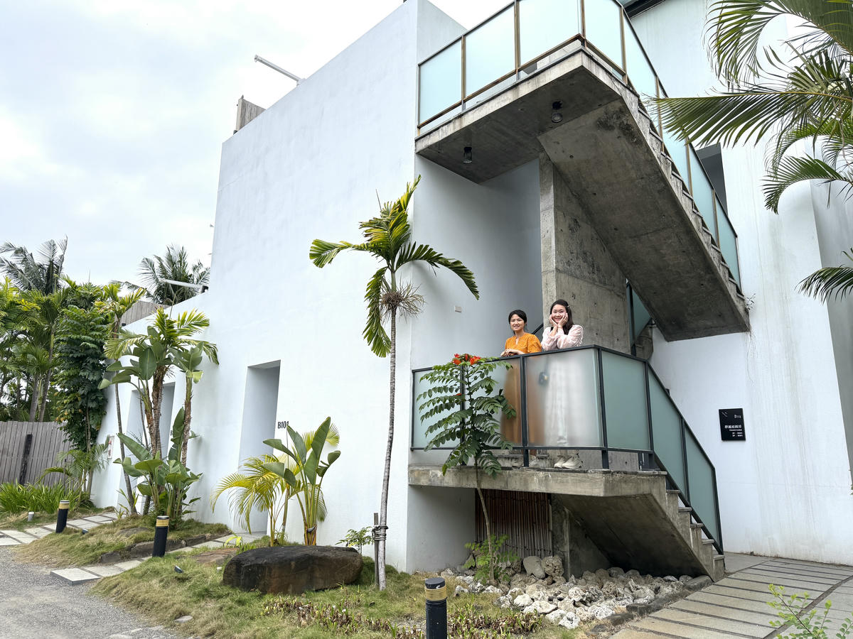 【屏東東港住宿推薦】河堤漫旅 東琉暮沐渡假莊園：住進大鵬灣祕境！超大浴池陽台，各villa房形介紹，屏東兩天一夜輕旅渡假提案