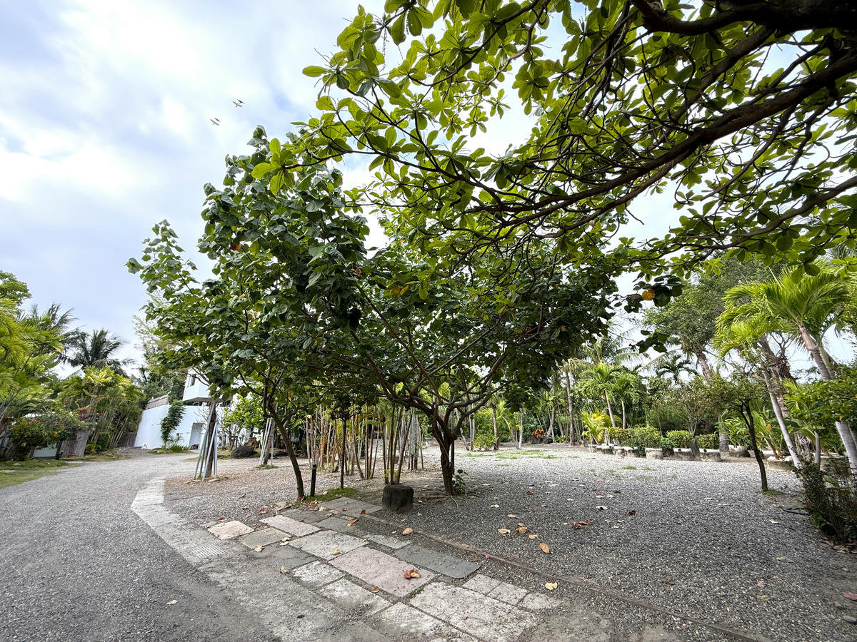 【屏東東港住宿推薦】河堤漫旅 東琉暮沐渡假莊園：住進大鵬灣祕境！超大浴池陽台，各villa房形介紹，屏東兩天一夜輕旅渡假提案
