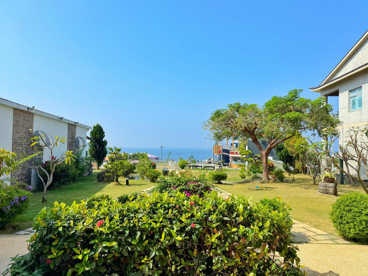【小琉球旅遊住宿推薦】住進小琉球河堤漫旅杉板灣Villa，感受海島渡假chill氛圍！15個不能錯過的小琉球必去景點與排隊美食攻略