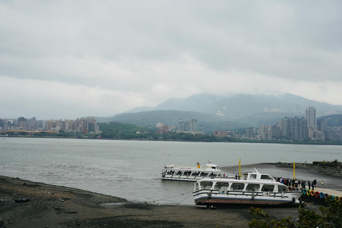 新北八里餐廳推薦,渡船人,享受一段隱藏在八里河岸的靜謐時光,坐擁美食與美景的河岸秘密基地,調酒很讚,5位可愛店狗陪你度過悠閒午後,寵物友善餐廳 - 第29張圖 新北八里餐廳推薦,渡船人,享受一段隱藏在八里河岸的靜謐時光,坐擁美食與美景的河岸秘密基地,調酒很讚,5位可愛店狗陪你度過悠閒午後,寵物友善餐廳