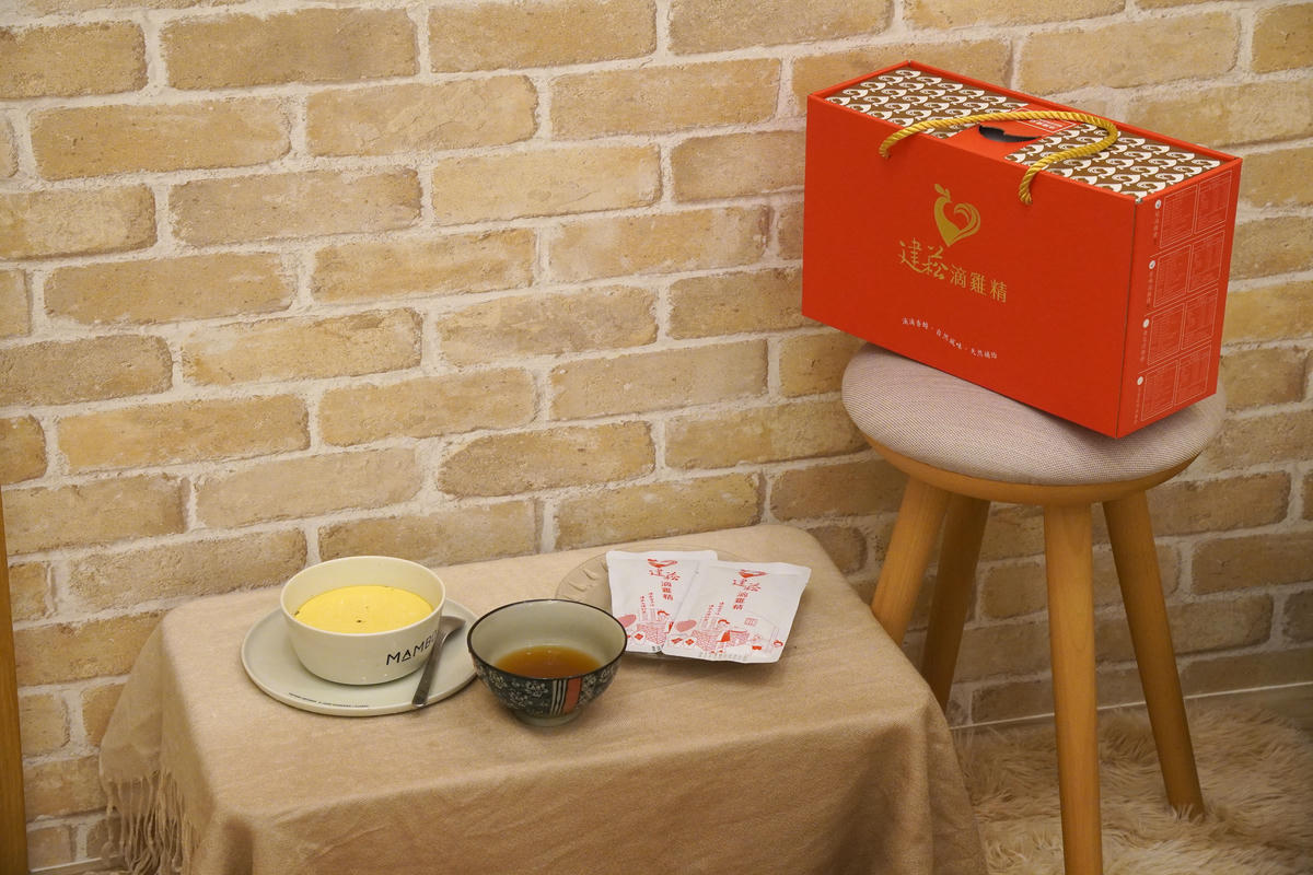 建菘滴雞精｜台中在地小農自產滴雞精，在家就能喝到的溫潤風味！