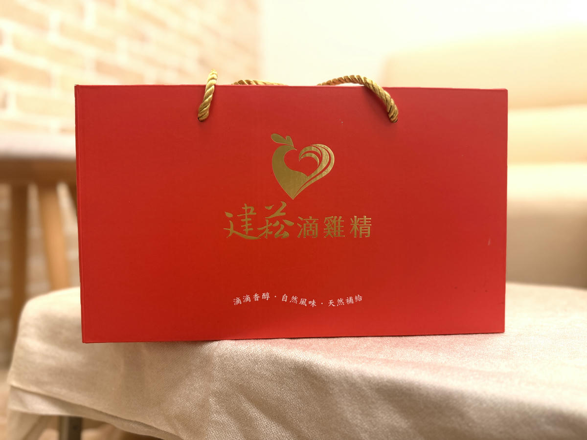 建菘滴雞精｜台中在地小農自產滴雞精，在家就能喝到的溫潤風味！