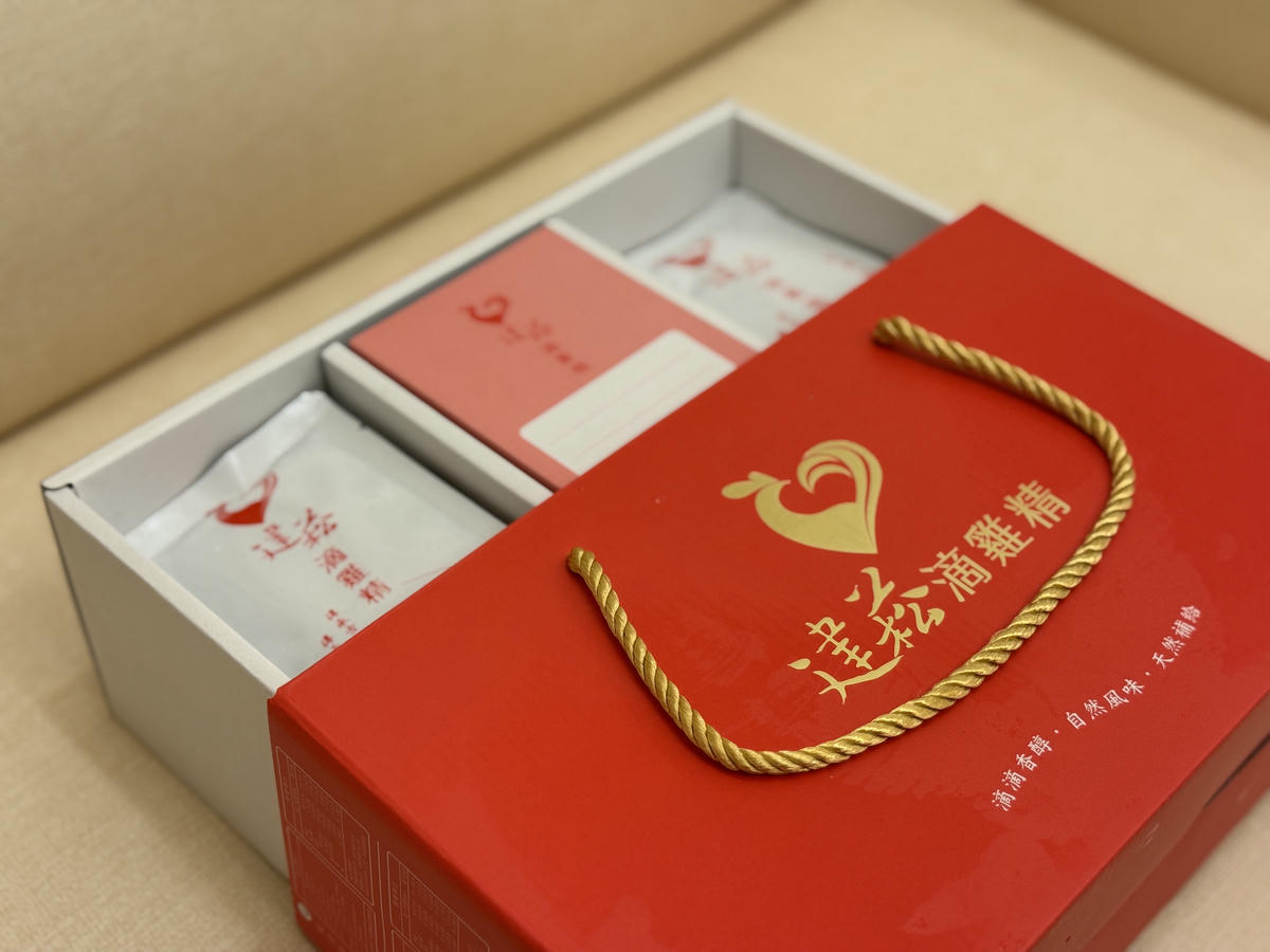 建菘滴雞精｜台中在地小農自產滴雞精，在家就能喝到的溫潤風味！