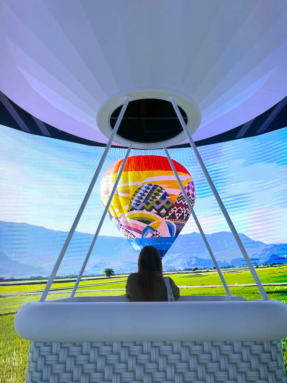 【2026台東博覽會】我「走進」了熱氣球!夢想東升-WALK IN熱氣球沉浸式展館,不用上鹿野高臺也可以親手觸碰夢幻熱氣球! - 第54張圖 【2026台東博覽會】我「走進」了熱氣球!夢想東升-WALK IN熱氣球沉浸式展館,不用上鹿野高臺也可以親手觸碰夢幻熱氣球!