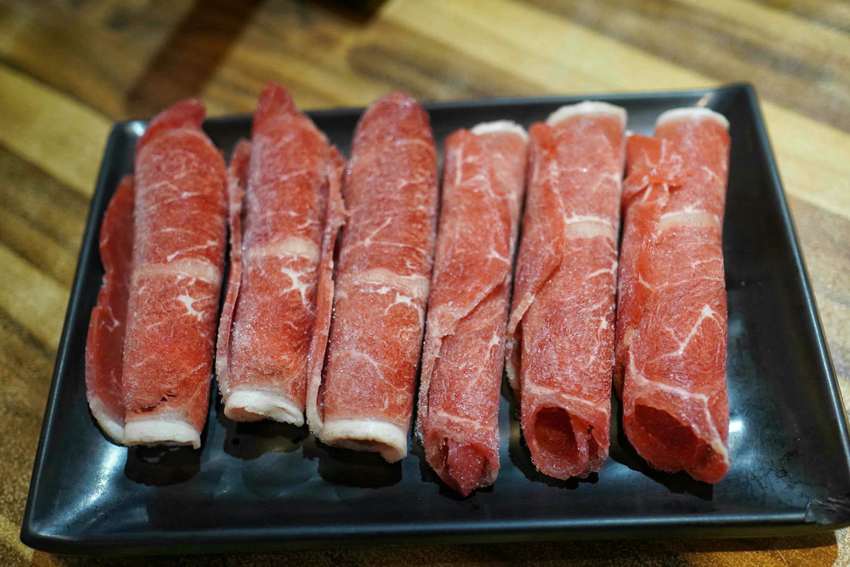 【台北美食】三峽蒙古紅,道地蒙古火鍋吃到飽,肉品蔬菜甜點通通無限供應,寵物超友善! - 第52張圖