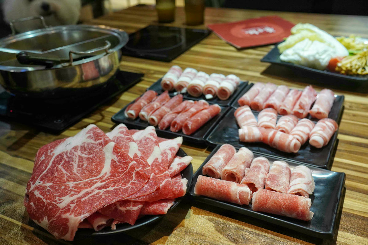 【台北美食】三峽蒙古紅,道地蒙古火鍋吃到飽,肉品蔬菜甜點通通無限供應,寵物超友善! - 第2張圖