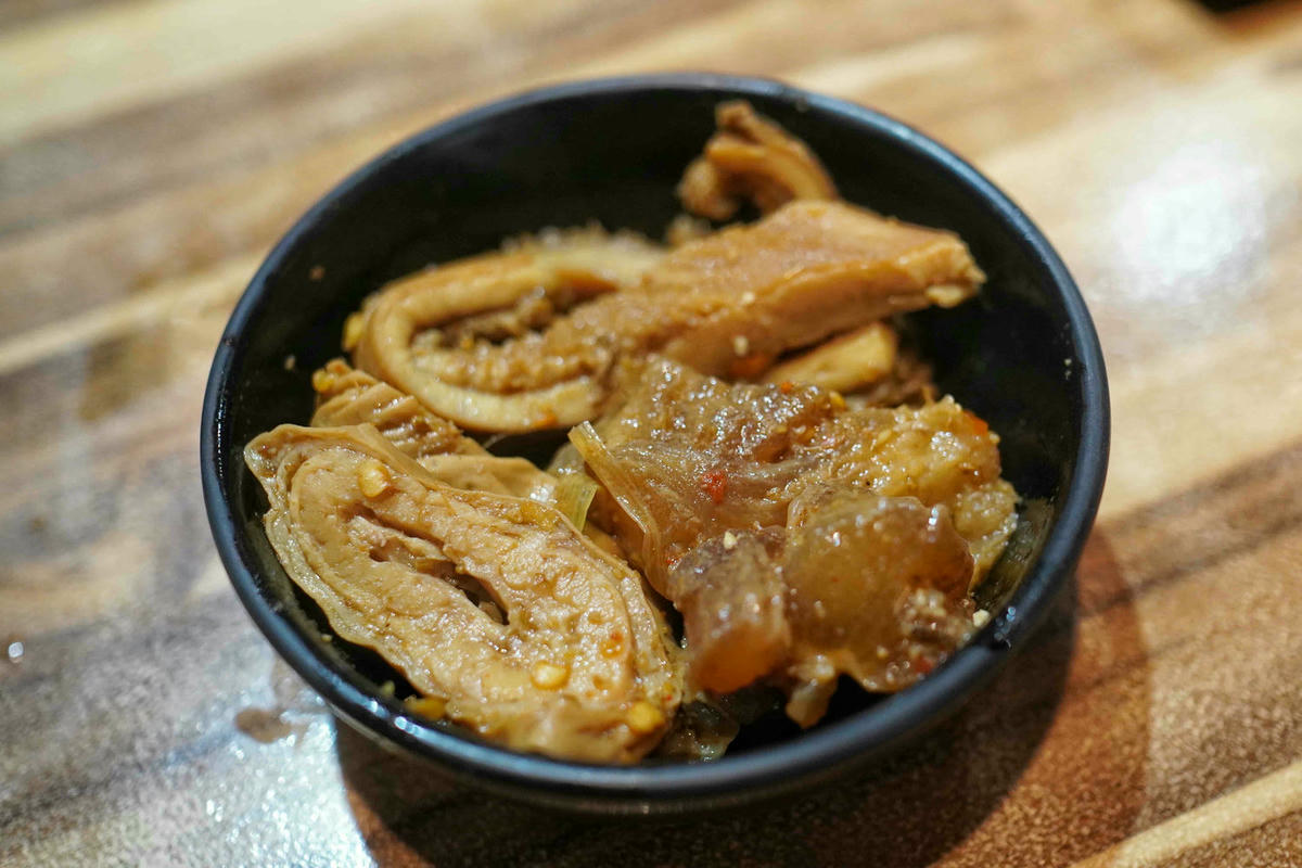 【台北美食】三峽蒙古紅,道地蒙古火鍋吃到飽,肉品蔬菜甜點通通無限供應,寵物超友善! - 第59張圖