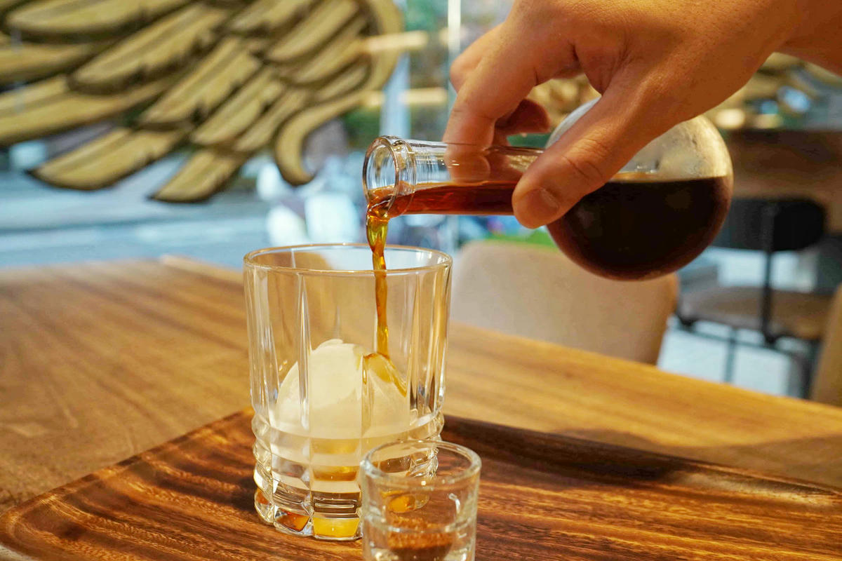 【台北大直美食】台北甜點、早午餐首選,必吃提拉米蘇、堪比Lady M 的濃厚千層蛋糕,令人驚喜的「波赫士領地精品咖啡館」明水店。 - 第44張圖
