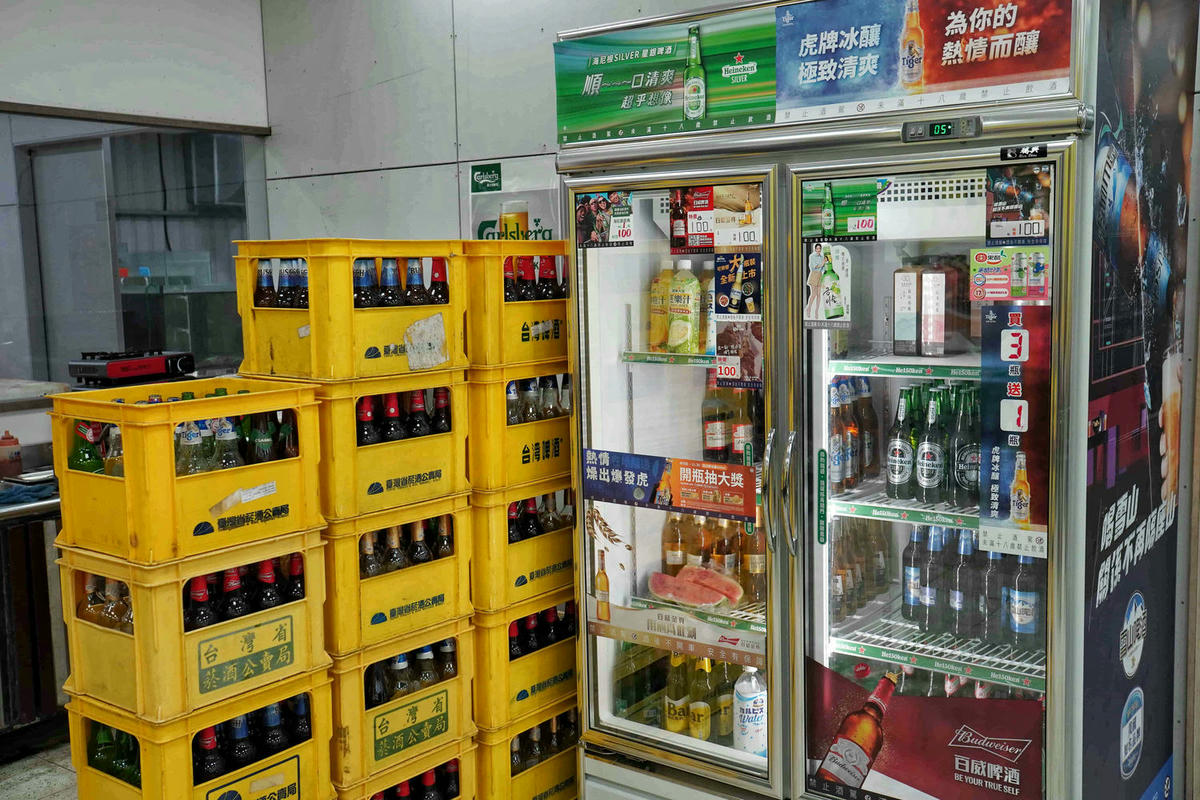 【新北泰山美食】澎派海鮮熱炒,還可不限時歡唱KTV,歌單還超新!年菜尾牙首選餐廳「集鮮城」複合式水產餐廳。桃園機場捷運美食 - 第11張圖