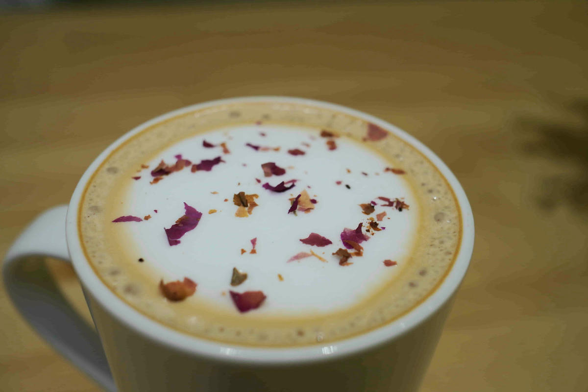 【新北泰山美食】物美價廉的舒適文青咖啡店,可集咖啡 Cozy Coffee泰山福興店,有插座不限時,不管是飲品、輕食下午茶水準都令人驚豔! - 第36張圖