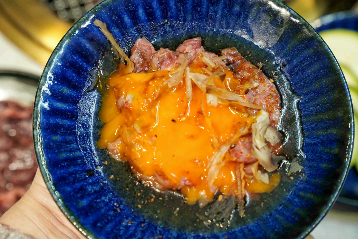 【桃園美食】純水燒肉,桃園藝文特區新開幕的正宗和牛燒肉店!一次滿足視覺與味覺的極致和牛饗宴,自己烤肉只要半價,還有高級VIP包廂 - 第38張圖