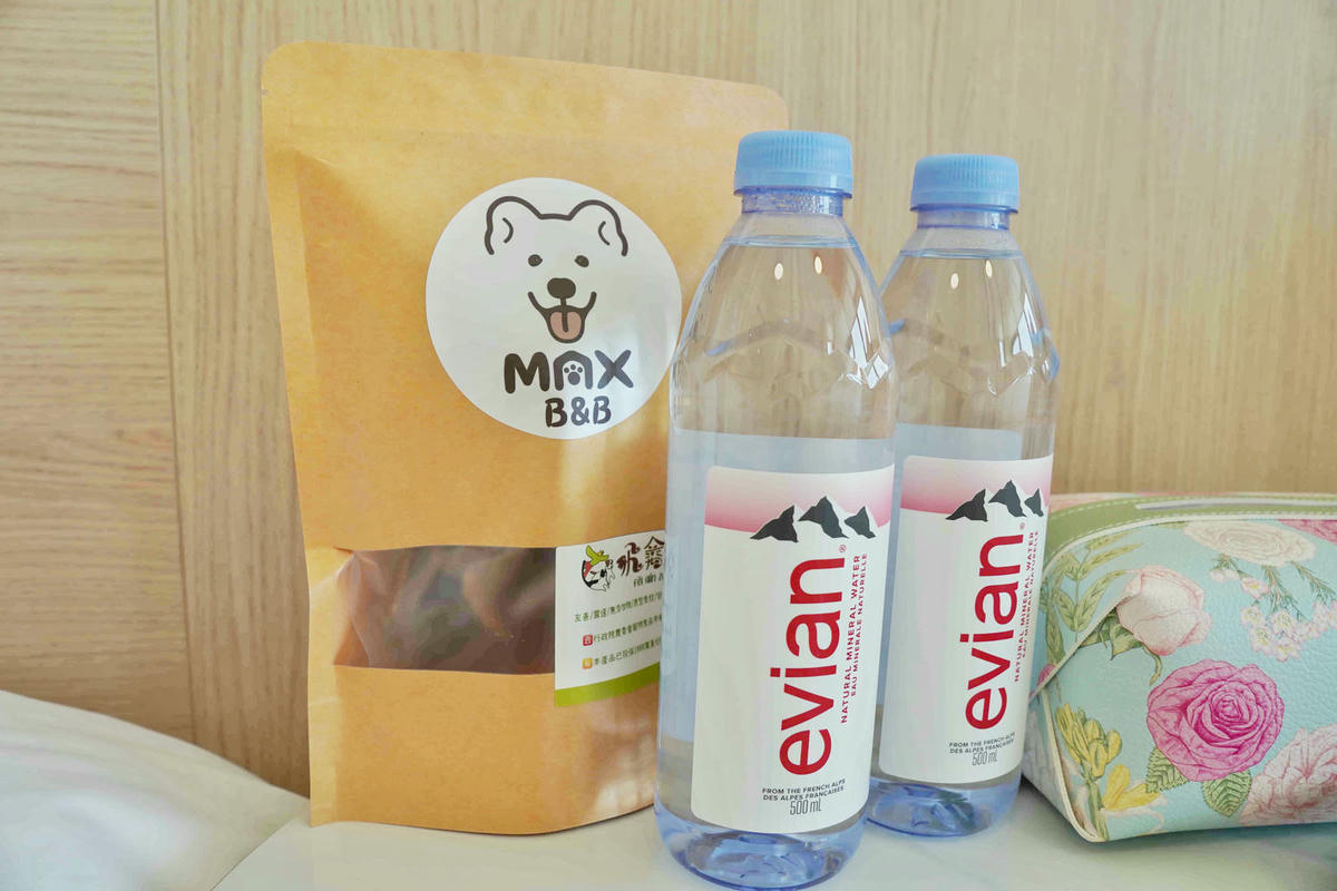 【宜蘭冬山】全新開幕 Max Home 質感寵物友善民宿,一泊二食,暢享北歐私廚早餐,精緻午茶buffet、百坪圍籬草坪讓狗狗恣意奔跑,還有薩摩耶店長可愛上工! - 第53張圖