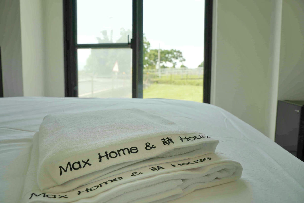 【宜蘭冬山】全新開幕 Max Home 質感寵物友善民宿,一泊二食,暢享北歐私廚早餐,精緻午茶buffet、百坪圍籬草坪讓狗狗恣意奔跑,還有薩摩耶店長可愛上工! - 第65張圖