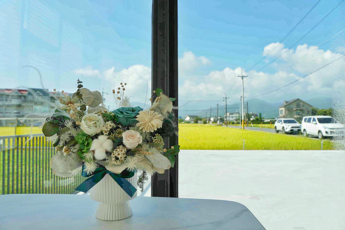 【宜蘭冬山】全新開幕 Max Home 質感寵物友善民宿,一泊二食,暢享北歐私廚早餐,精緻午茶buffet、百坪圍籬草坪讓狗狗恣意奔跑,還有薩摩耶店長可愛上工! - 第11張圖