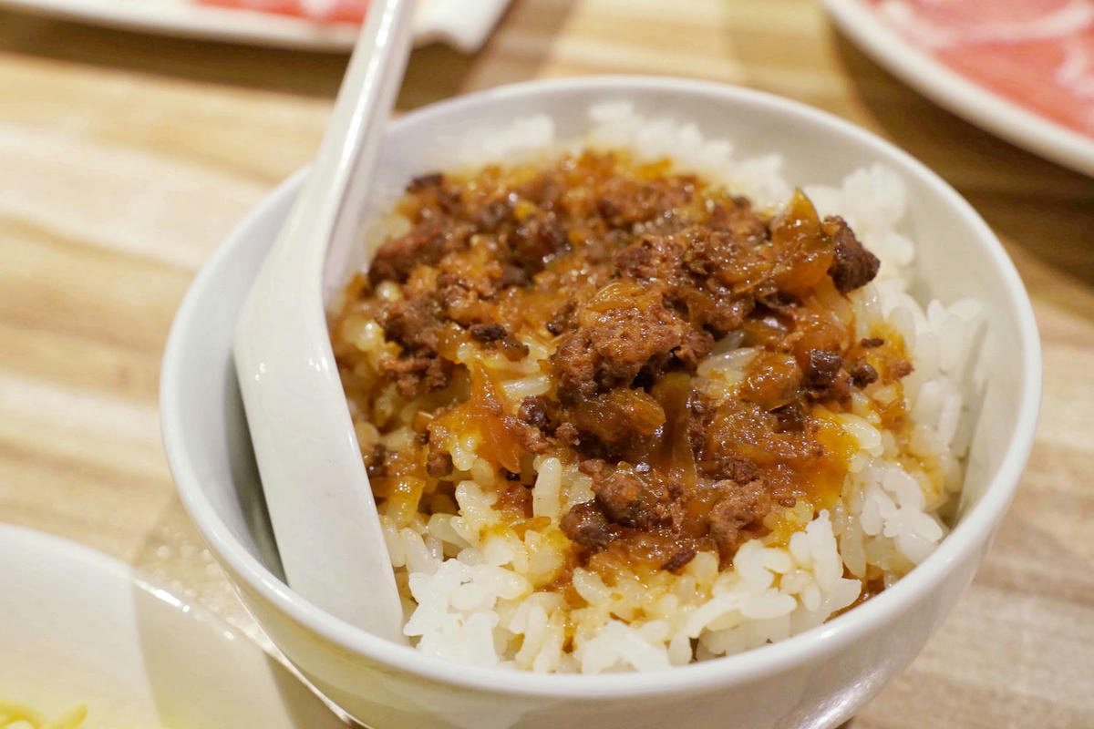 【台北美食】汆食作伙鍋中山店,近民權西站、晴光市場,台北火鍋推薦新選擇,用餐環境棒,食材新鮮,超強創意湯底,推薦麻辣鍋和鳳梨蛤蠣雞! - 第64張圖
