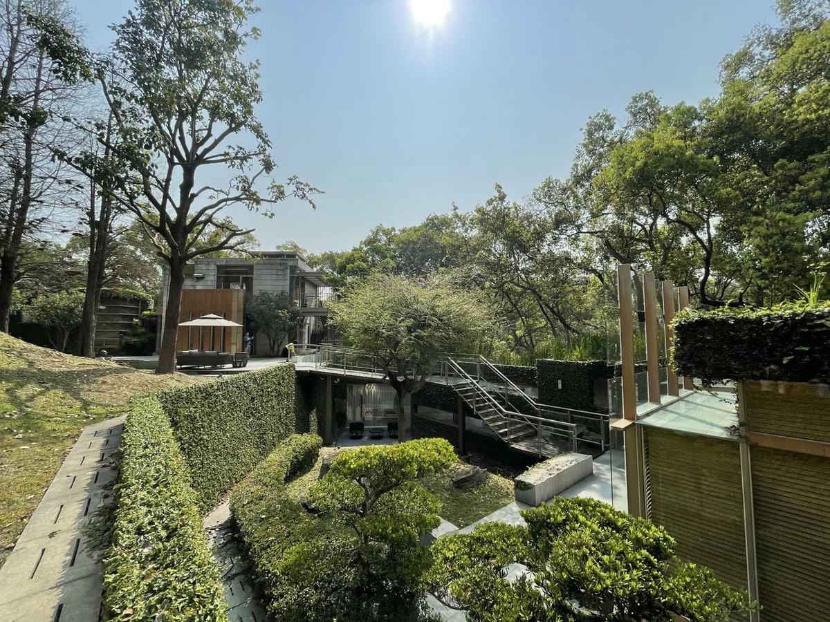 【苗栗三義】樹也chooart villa,把樹種在房間裡,體驗與自然共生的美好 |質感民宿、精緻一泊二食 - 第1張圖