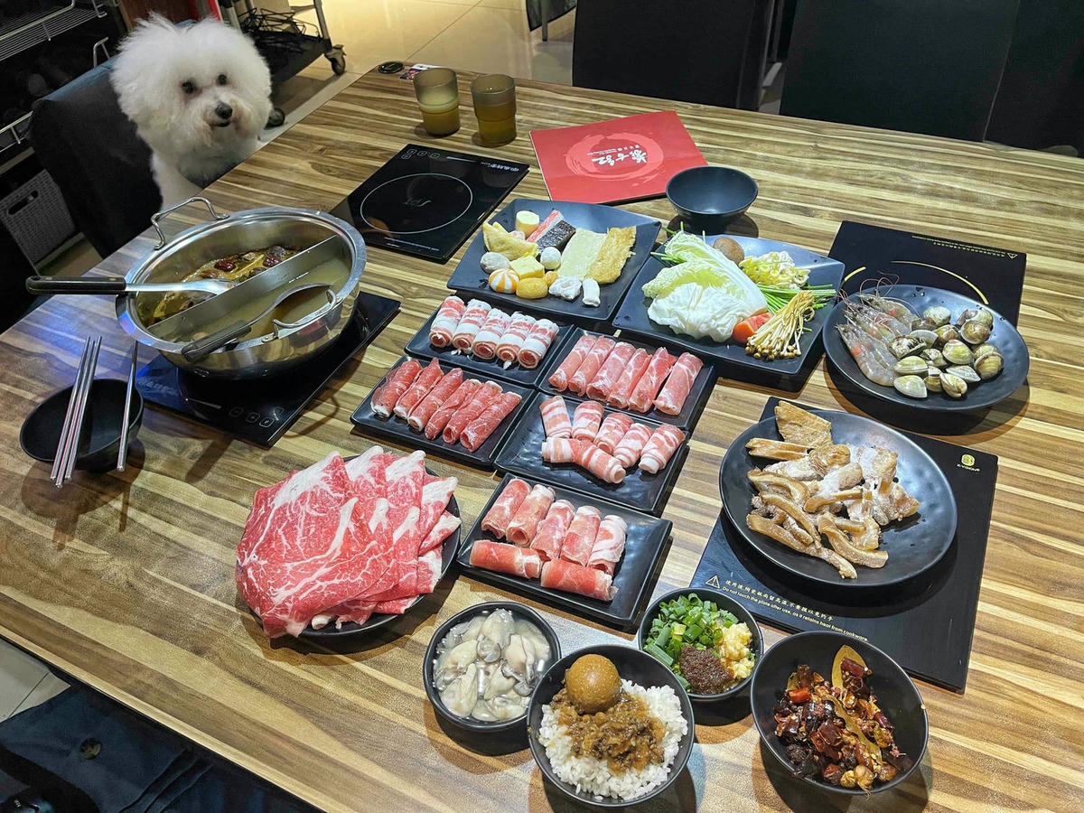 【台北美食】三峽蒙古紅,道地蒙古火鍋吃到飽,肉品蔬菜甜點通通無限供應,寵物超友善! - 第85張圖