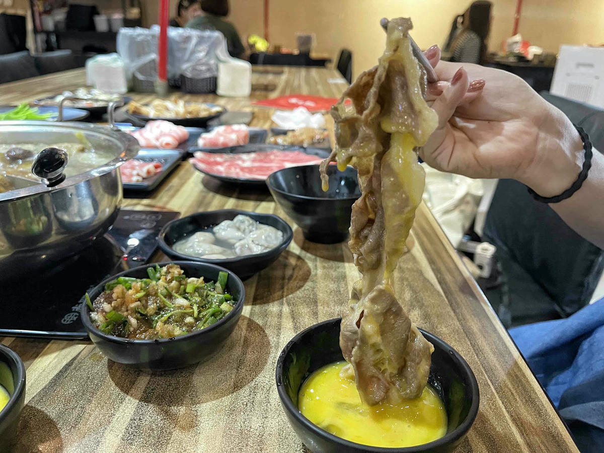 【台北美食】三峽蒙古紅,道地蒙古火鍋吃到飽,肉品蔬菜甜點通通無限供應,寵物超友善! - 第67張圖