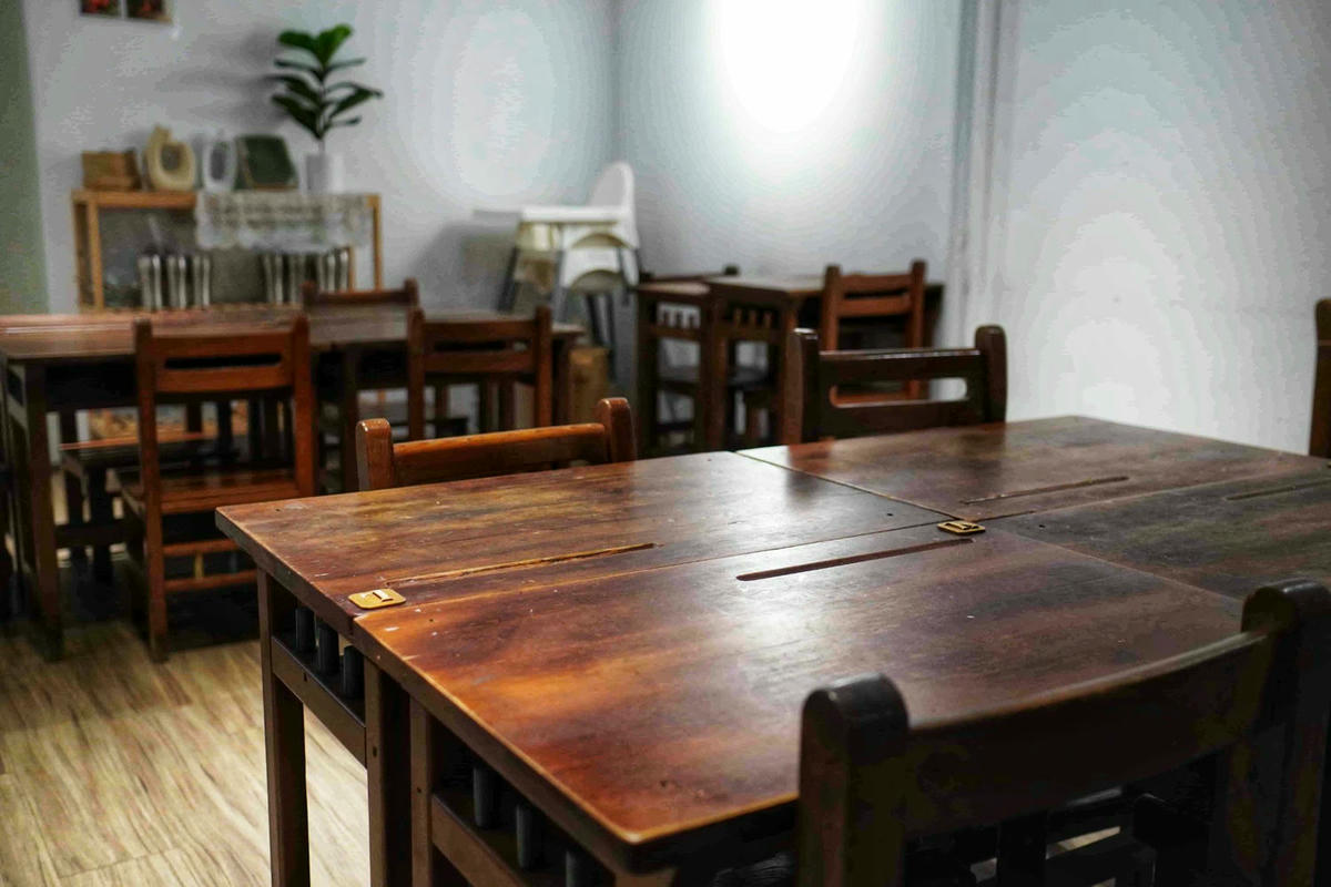 【台北中山美食】東館牛麵食館,文青復古風麵店,大塊牛頰肉、美味紅燒湯頭、特色瓢瓜水餃,還有好吃自製辣醬! - 第14張圖