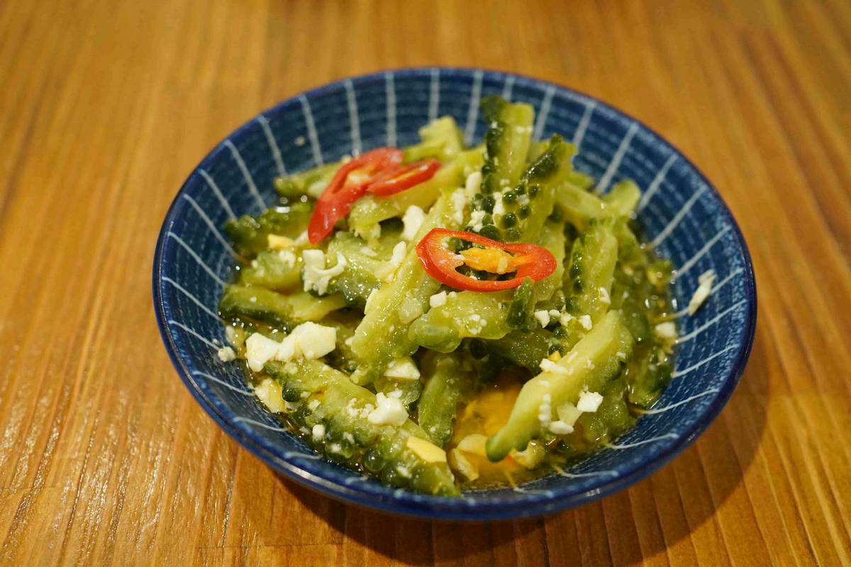 【台北中山美食】東館牛麵食館,文青復古風麵店,大塊牛頰肉、美味紅燒湯頭、特色瓢瓜水餃,還有好吃自製辣醬! - 第36張圖