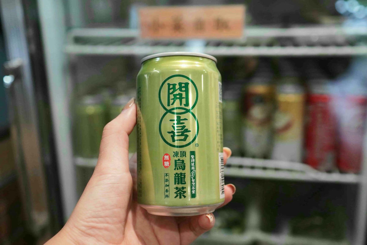 【台北中山美食】東館牛麵食館,文青復古風麵店,大塊牛頰肉、美味紅燒湯頭、特色瓢瓜水餃,還有好吃自製辣醬! - 第23張圖