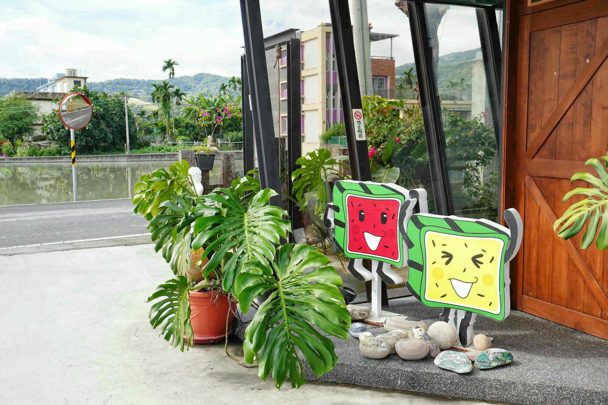 【宜蘭礁溪美食】抹茶山下,創意造型甜點、必點西瓜生吐司,坐擁美麗山景的CP值咖啡店! - 第4張圖