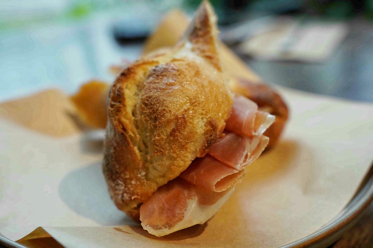 【桃園美食】南法鄉村風咖啡館 Jo’s Corner Caf’e,藏於市區一隅的美好秘境,自家烘焙的美味麵包和優質咖啡 - 第32張圖