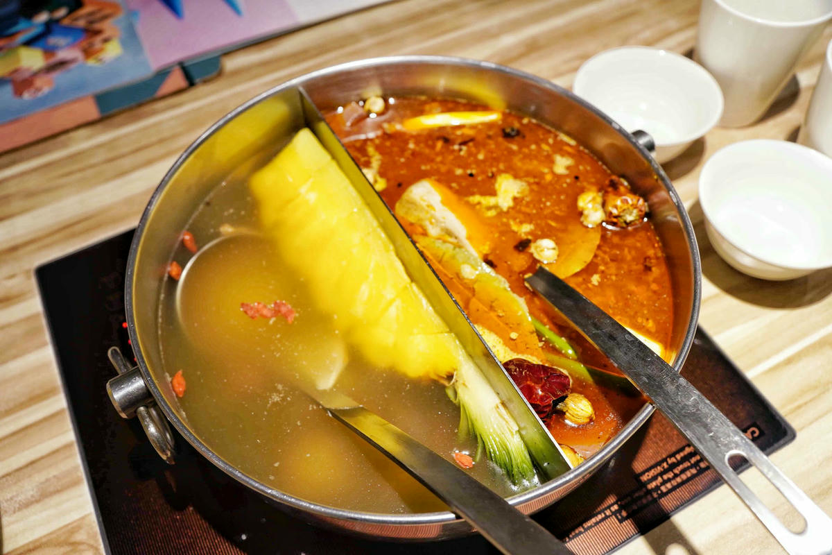 【台北美食】汆食作伙鍋中山店,近民權西站、晴光市場,台北火鍋推薦新選擇,用餐環境棒,食材新鮮,超強創意湯底,推薦麻辣鍋和鳳梨蛤蠣雞! - 第30張圖 這張圖片的 alt 屬性值為空,它的檔案名稱為 DSC09332-01.jpeg