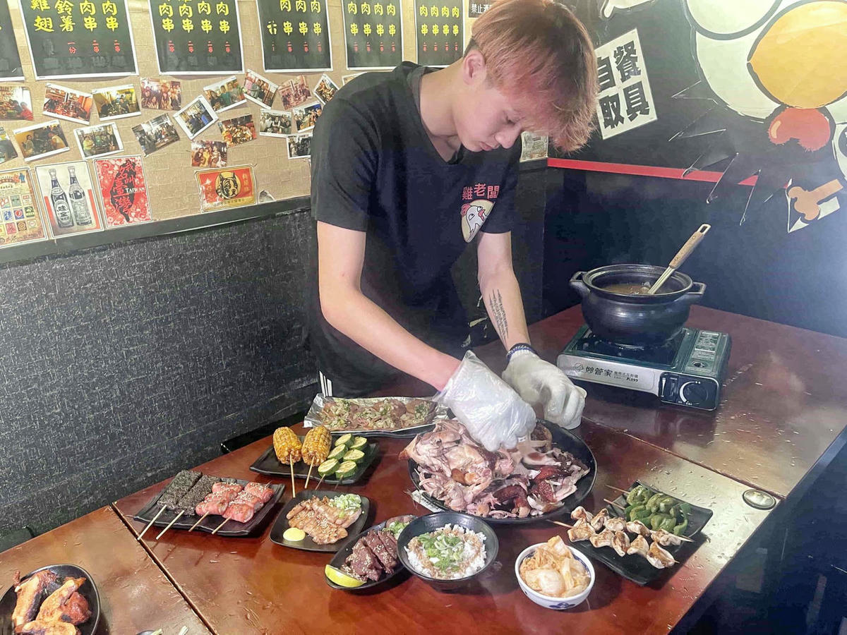 【台北士林美食】雞老闆桶仔雞,士林夜市人氣居酒屋,美味串燒、熱炒,配生啤好對味,當月壽星或消費滿額免費送桶仔雞! - 第29張圖