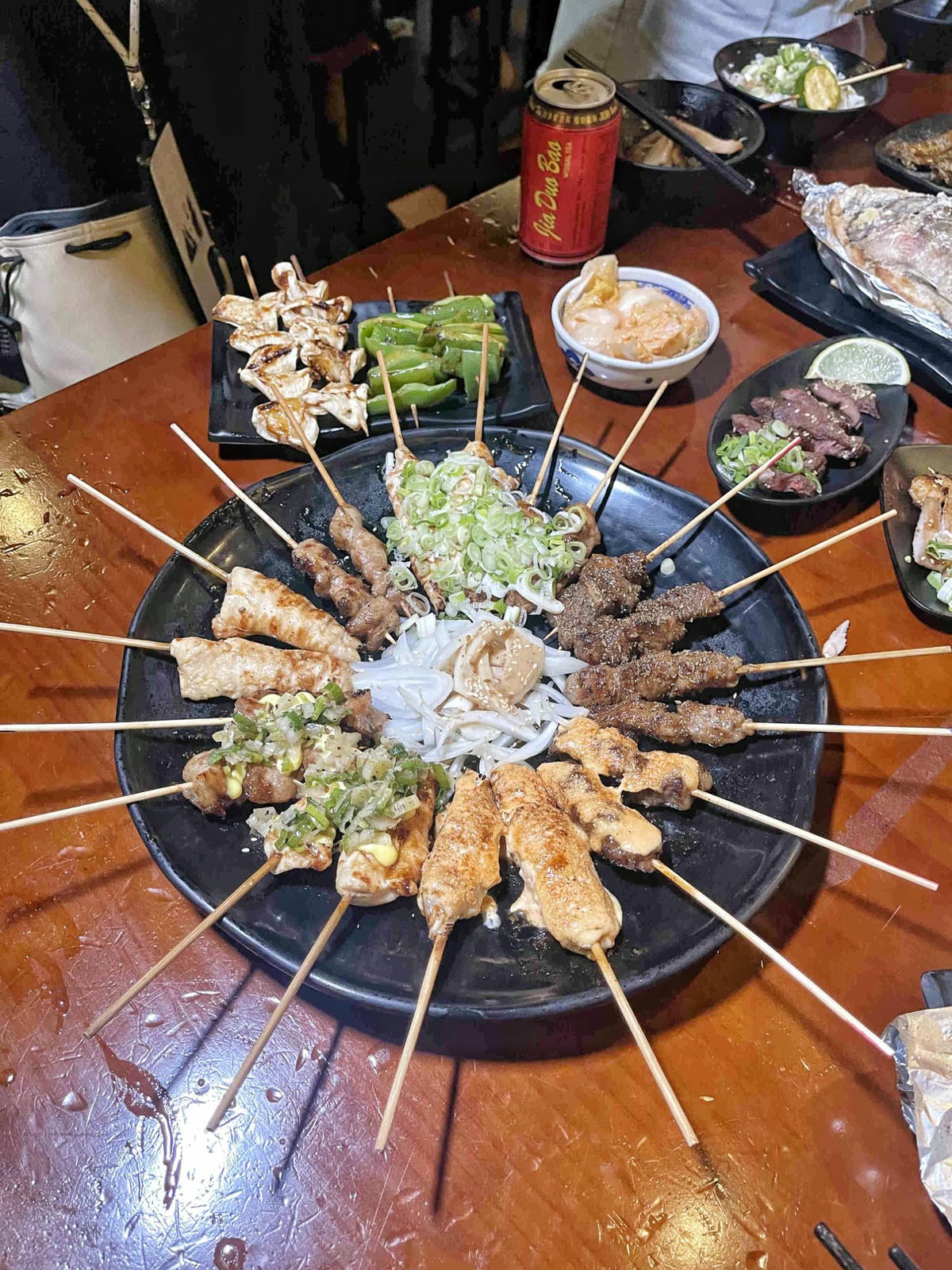 【台北士林美食】雞老闆桶仔雞,士林夜市人氣居酒屋,美味串燒、熱炒,配生啤好對味,當月壽星或消費滿額免費送桶仔雞! - 第64張圖